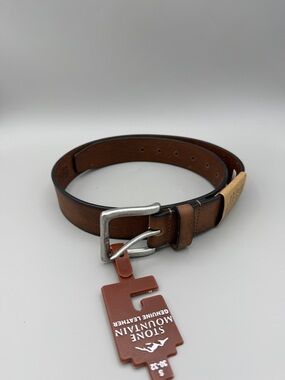 Stone Mountain Accessories Brown Leather Men's Belt with Silver Buckle, Small
